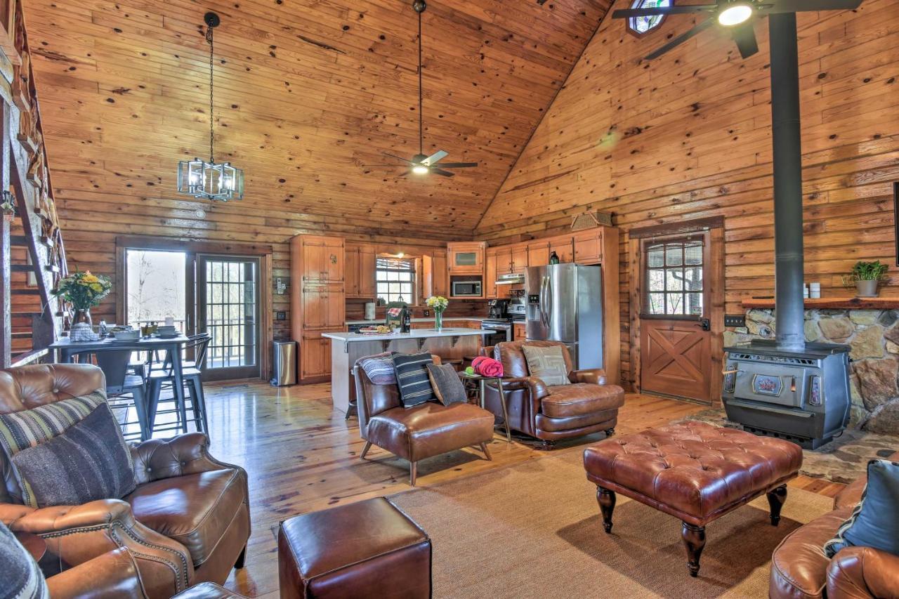Luxury Pearcy Cabin With 5 Private Acres And Hot Tub! Екстер'єр фото