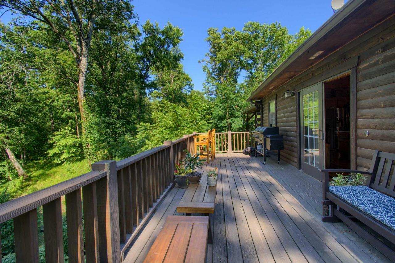 Luxury Pearcy Cabin With 5 Private Acres And Hot Tub! Екстер'єр фото