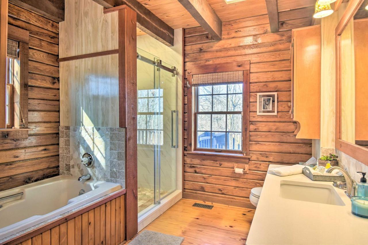 Luxury Pearcy Cabin With 5 Private Acres And Hot Tub! Екстер'єр фото