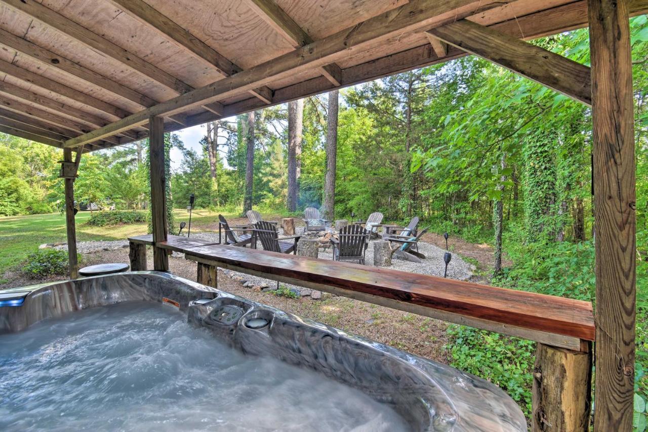 Luxury Pearcy Cabin With 5 Private Acres And Hot Tub! Екстер'єр фото